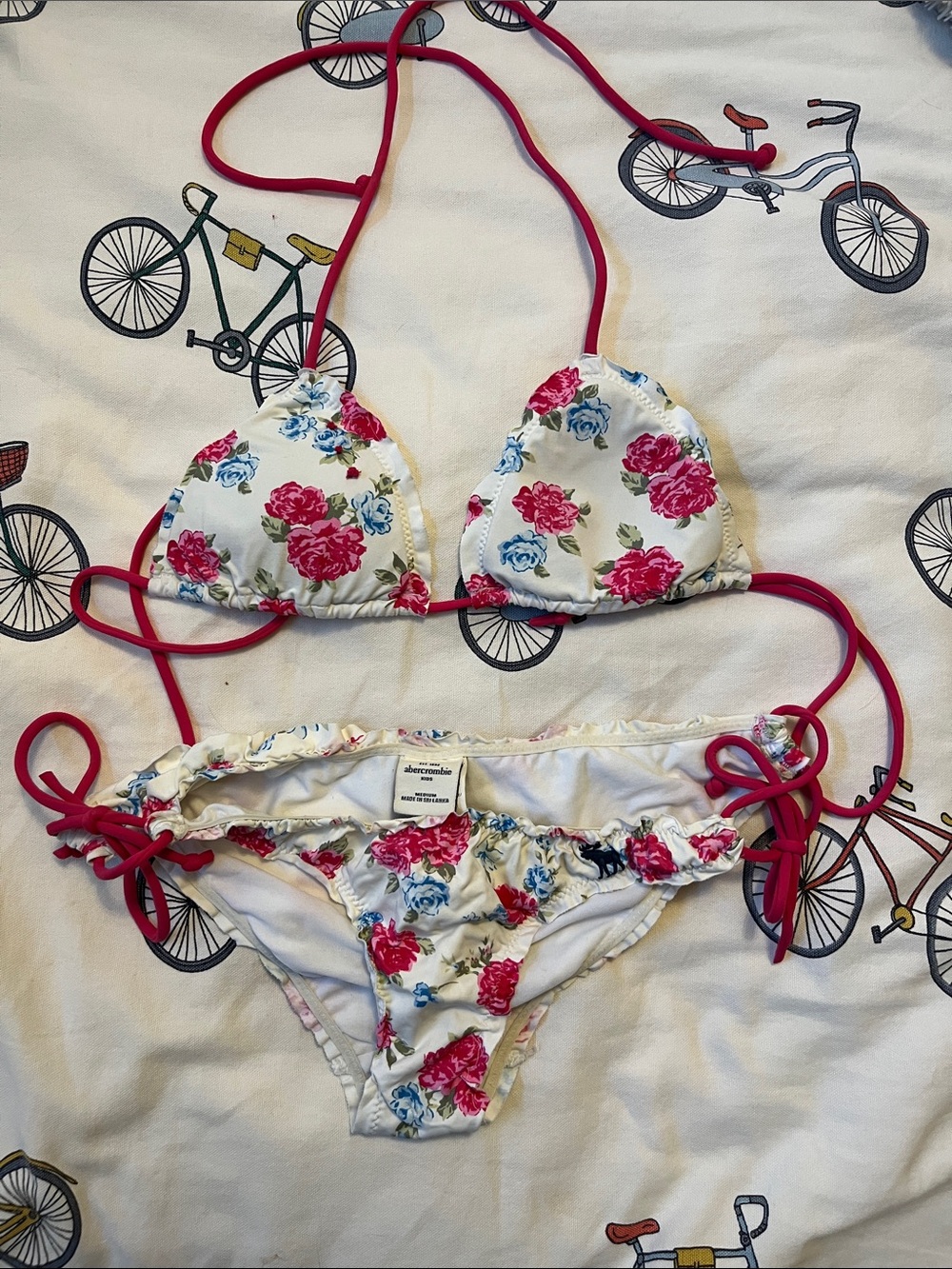 Abercrombie & Fitch Kids White Floral Bikini Bottom with Pink and Blue Roses